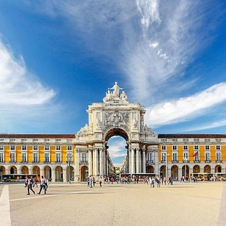 2 Bedroom Apartment For 4 People With Free Public Parking Lisboa Exterior foto